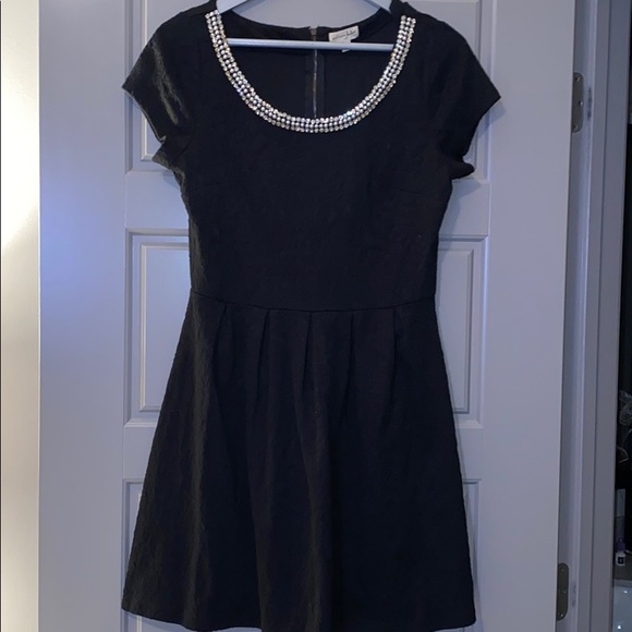 MAISON JULES DRESS💜 - Picture 3 of 12